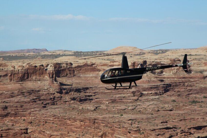 Edge of Canyonlands Extended Helicopter Tour