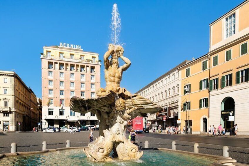 Piazza Barberini - Meeting point - Start of the tour