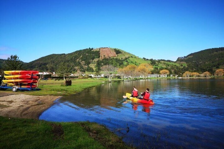 Walking trail, Tasting session and Kayaking