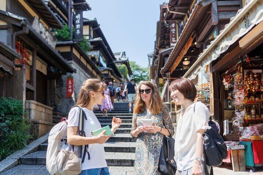 Kiyomizu Temple and Backstreets of Gion, Half Day Private Tour