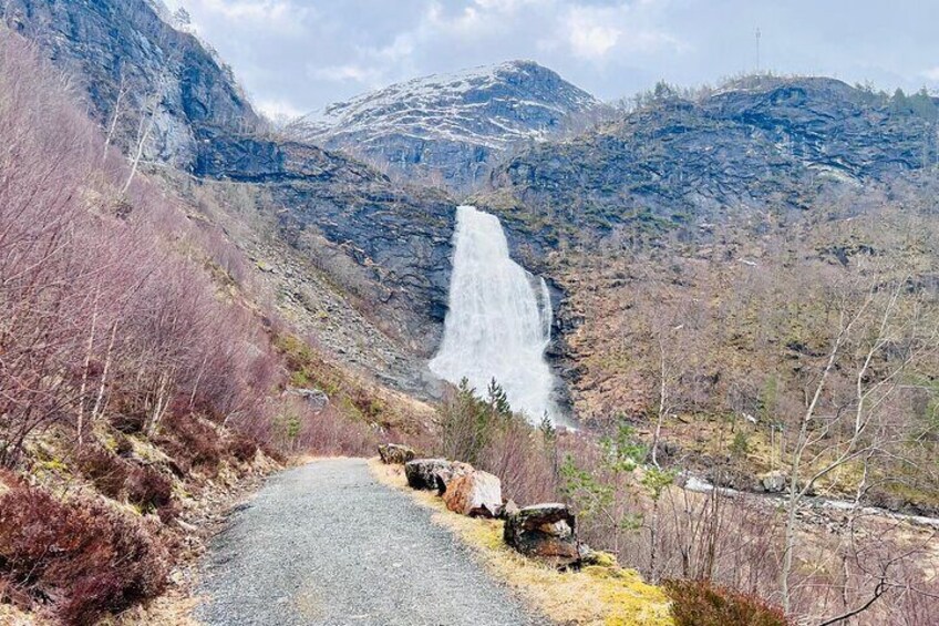 Fossenbratte Waterfall
