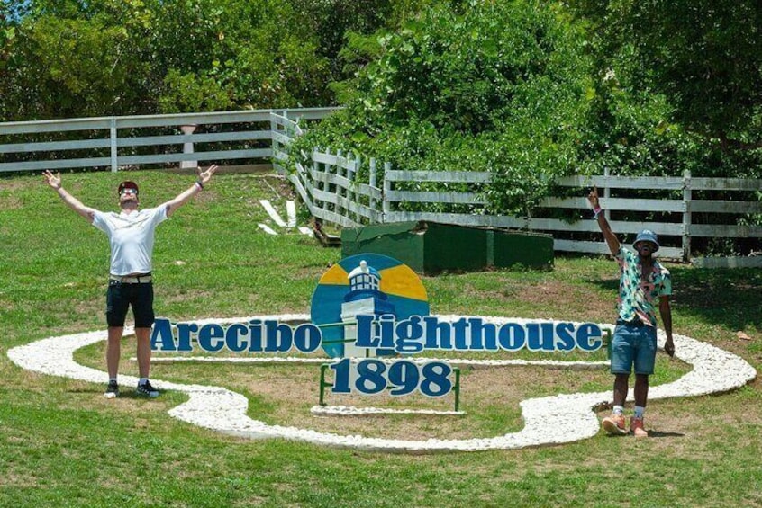 Lighthouse and Aquarium Tour in Puerto Rico