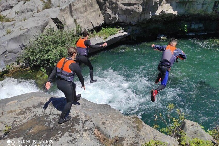 River Jumping Alcantara Gurne 