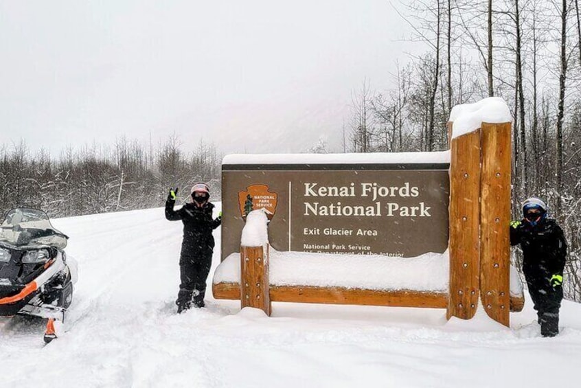 Snowmobile and Snowshoe Dual Adventure in Kenai Fjords NP