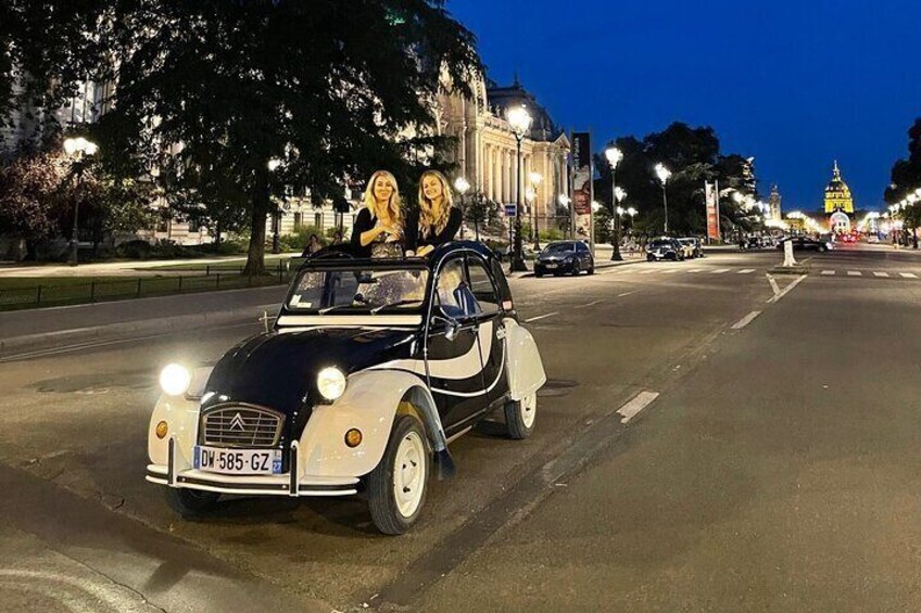 2-hour Private Night Ride in a Citroën 2CV in Paris