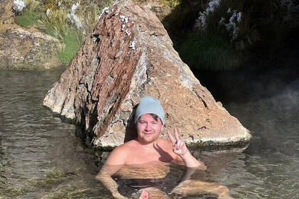 Guided Visit to Tatio Geyser with Geyser Blanco Hot Springs