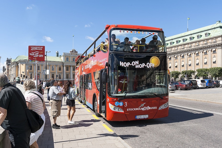 Stockholm sightseeing Hop on Hop off bus ticket