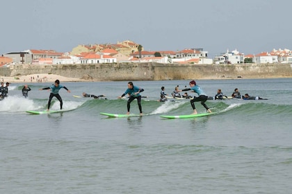 Peniche : leçons de surf pour tous les niveaux