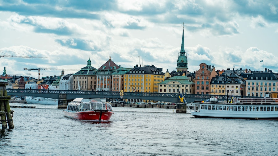 Stockholm Cruise Royal Bridges & canals tour
