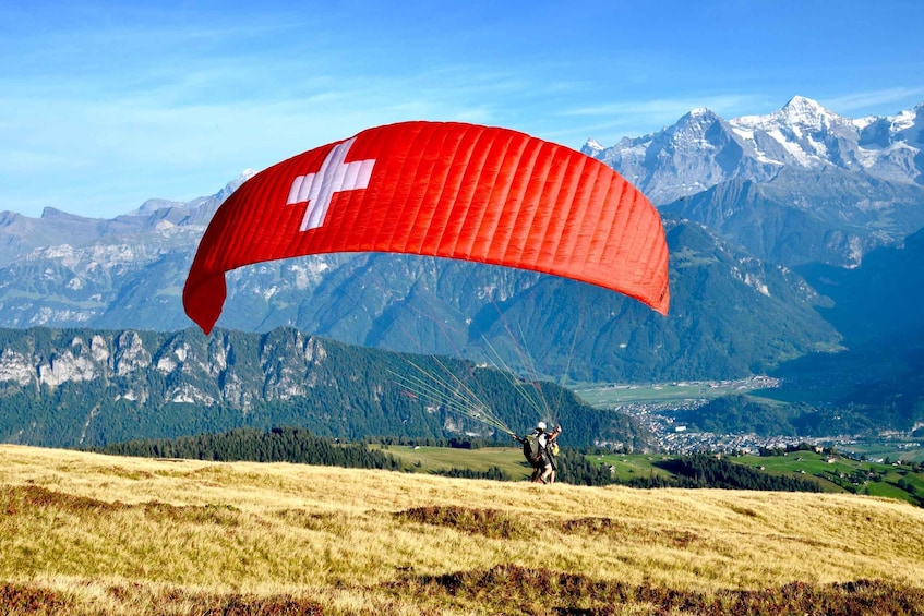 Picture 2 for Activity Interlaken: Paragliding Tandem High Flight