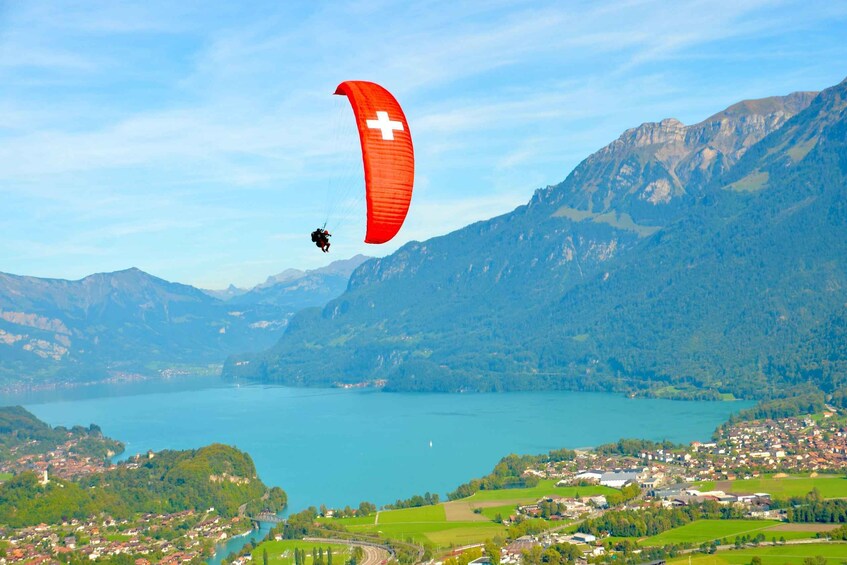 Picture 8 for Activity Interlaken: Paragliding Tandem High Flight