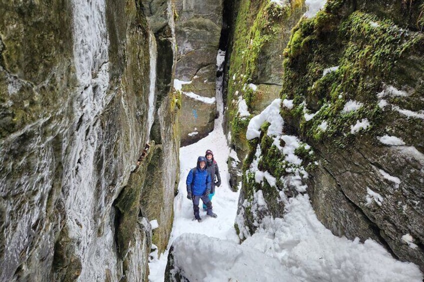 Private Singhampton Caves Snowshoe, Collingwood/Blue Mountain