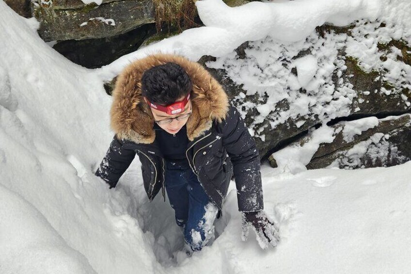 Private Singhampton Caves Snowshoe, Collingwood/Blue Mountain