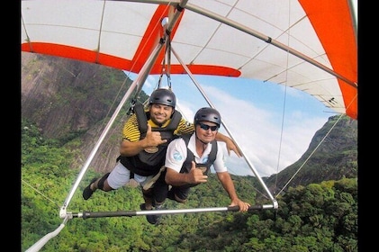 Hang Gliding or Paragliding Full Package experience in Rio