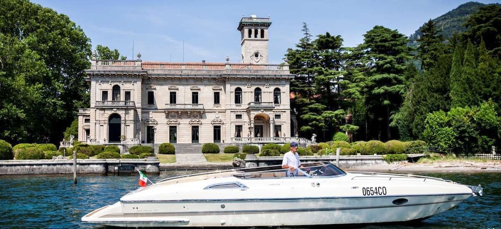 Picture 2 for Activity Full Day Grand Tour, on a speedboat at Lake Como