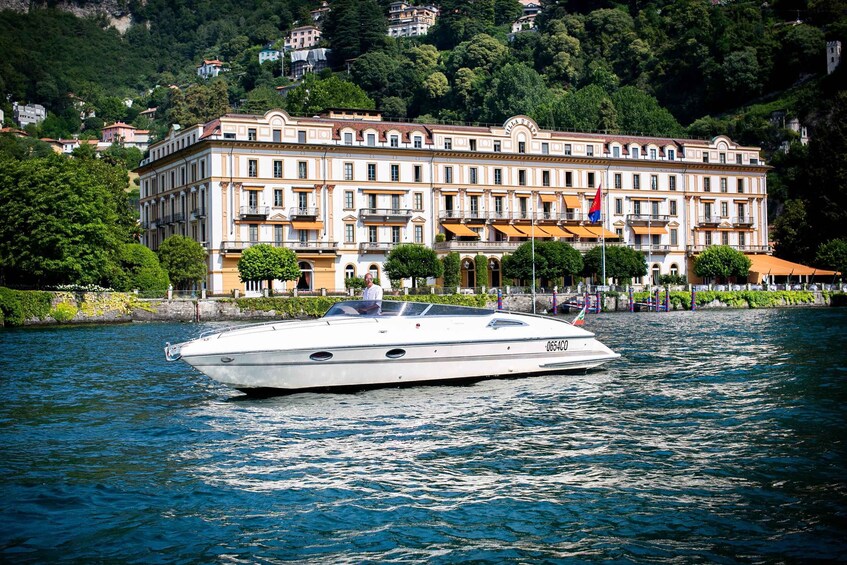 Picture 3 for Activity Full Day Grand Tour, on a speedboat at Lake Como