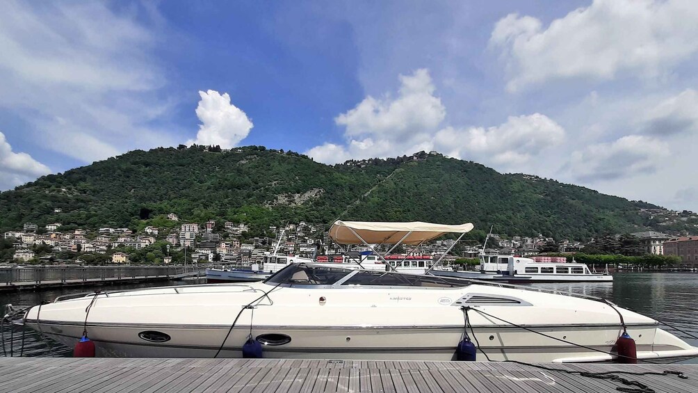 Full Day Grand Tour, on a speedboat at Lake Como