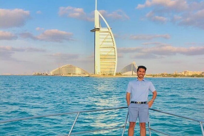 2 Hours Dubai Marina 50ft Private Luxury Yacht Sightseeing Tour