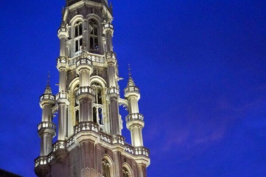 Evening Tour: The Dark Side of Brussels