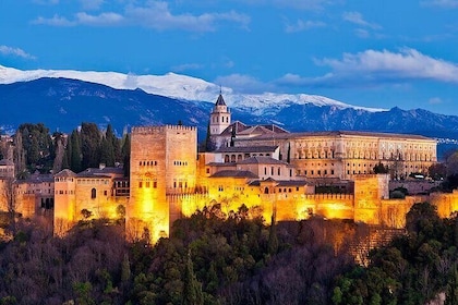 "6-Day Private Halal Tour in Muslim Spain."
