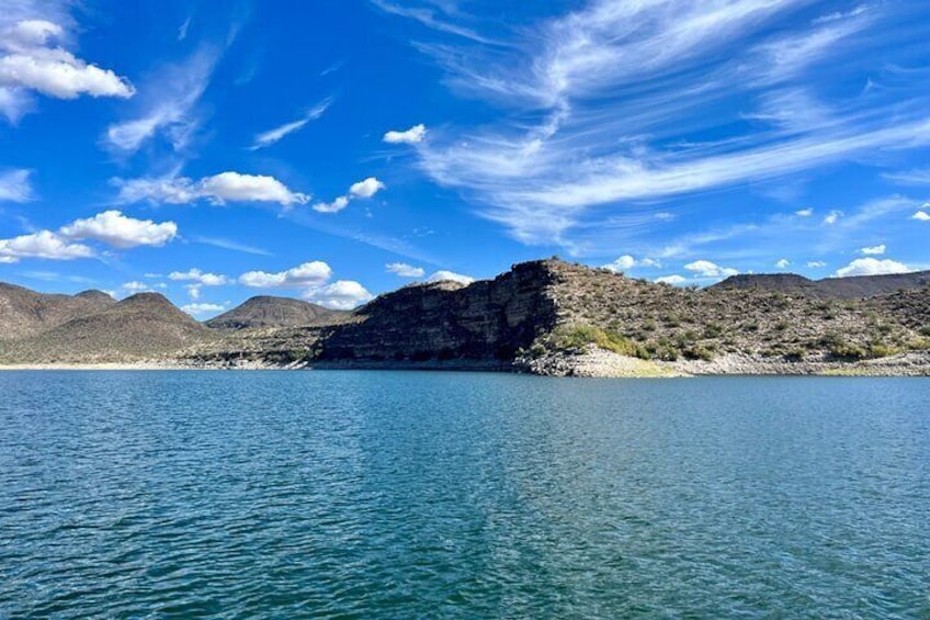 Beautiful Boat Cruise in Lake Pleasant Arizona