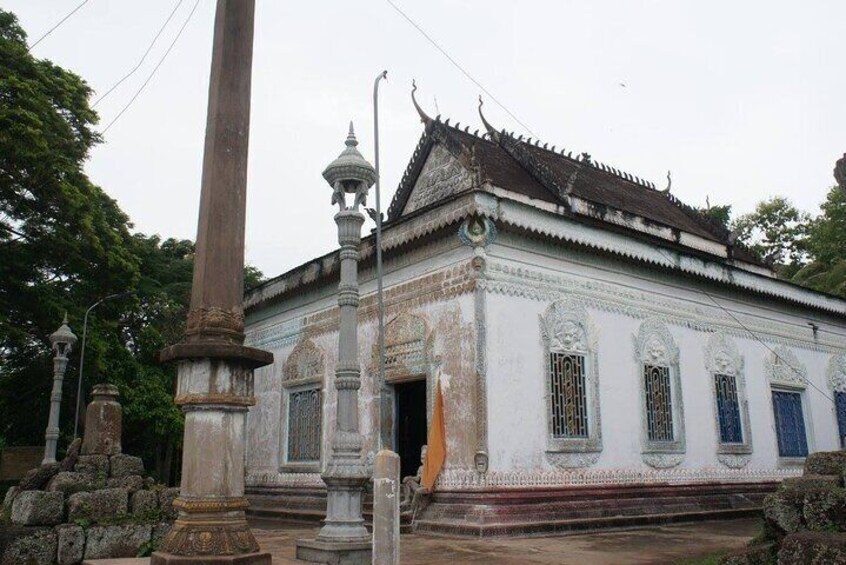 Private Tour in Phnom Tamoa, Buddha Kiri Cambodia & Tonle Bati