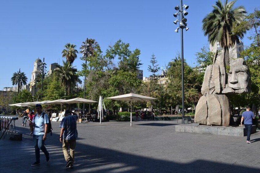 Native's people statue, Plaza de Armas