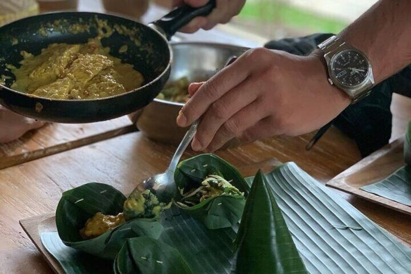 Authentic Balinese Full Day Cooking Class with Tanah Lot Temple