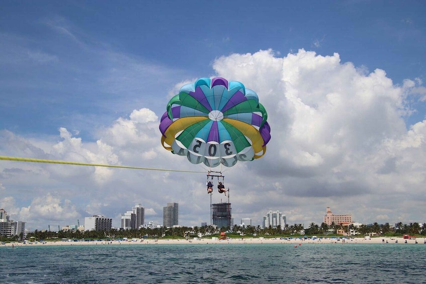 Picture 6 for Activity Miami Beach: Parasailing Boat Tour in South Beach