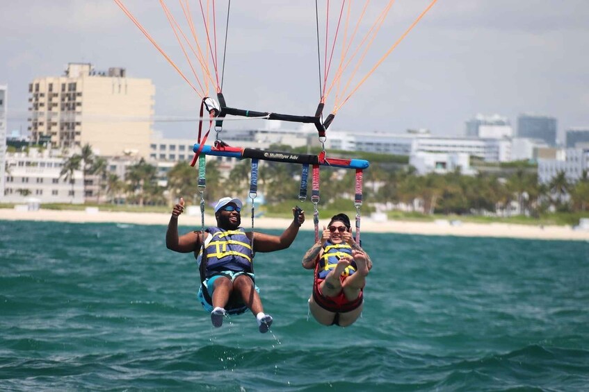 Picture 4 for Activity Miami Beach: Parasailing Boat Tour in South Beach