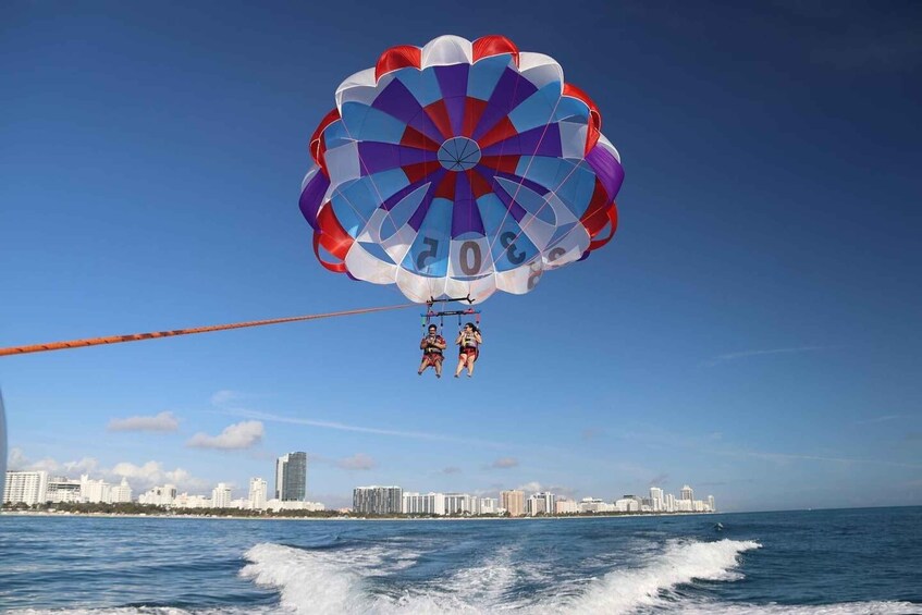 Picture 2 for Activity Miami Beach: Parasailing Boat Tour in South Beach