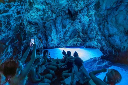 Split eller Trogir: Blå grottan, Vis och Hvar Speedboat Tour