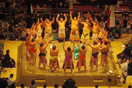 Fukuoka: Sumo Tournament Tour with Chair Seat Tickets