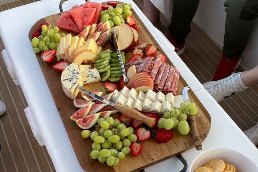 Surfers Paradise to Wavebreak Island Private Celebrations Cruise