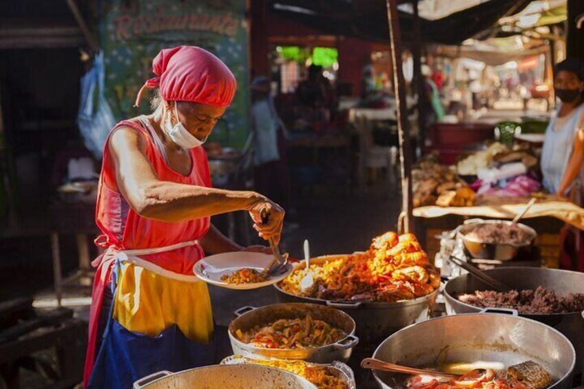 Authentic Bazurto A Cultural Trip to the Cartagena Market
