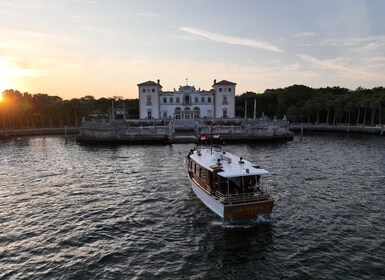 Miami Beach: Crucero Vizcaya al Atardecer Incluye Comida y Bebida