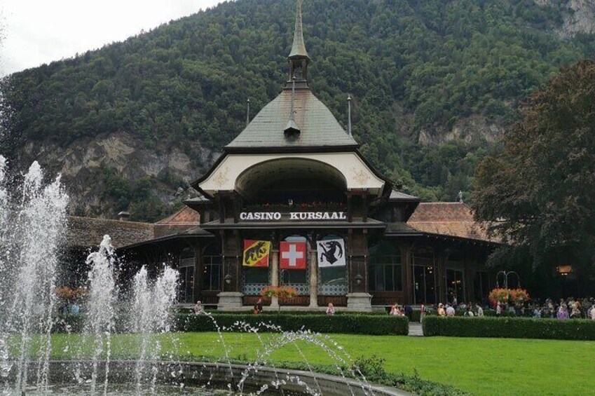 Interlaken sightseeing: Lauterbrunnen, Brienz, Interlaken