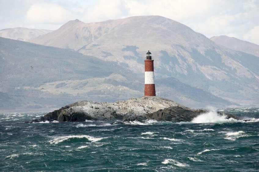 3-Hour Tour Sailing through the Beagle Channel