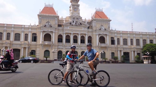 Tur Sepeda 3 Hari dari Kota Ho Chi Minh ke Phnom Penh