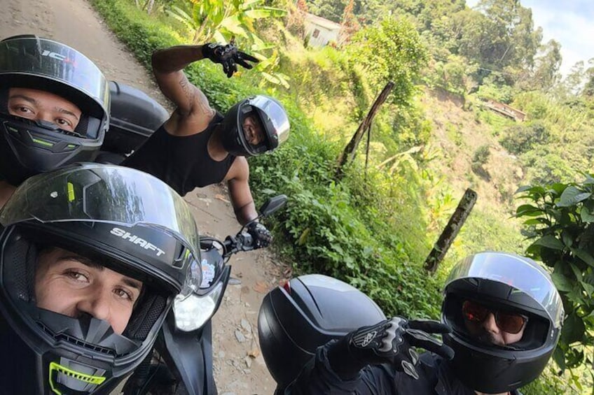 Motorcycle tour. Rappel Experience