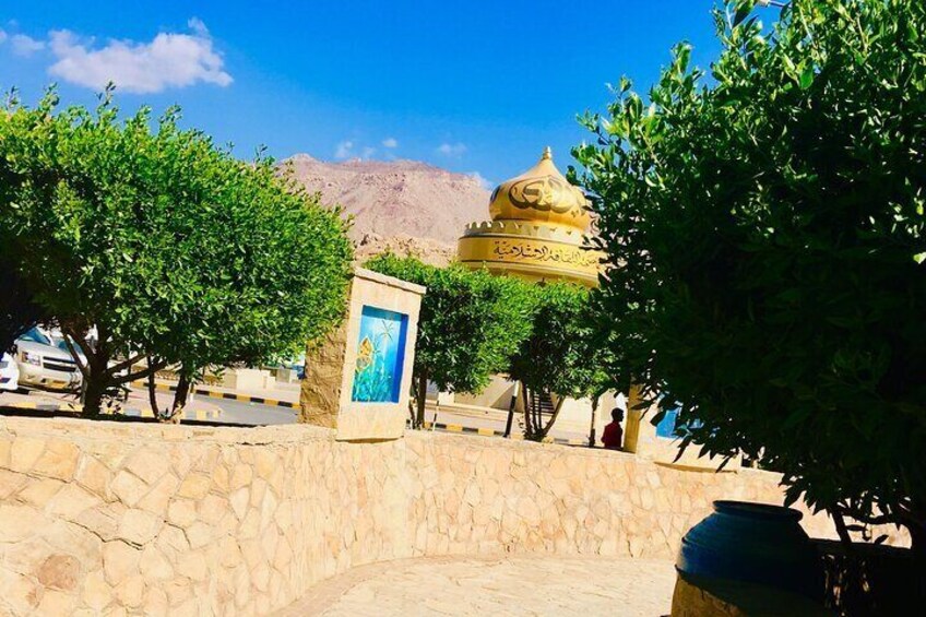 Private Full Day Guided Tour to Nizwa city 