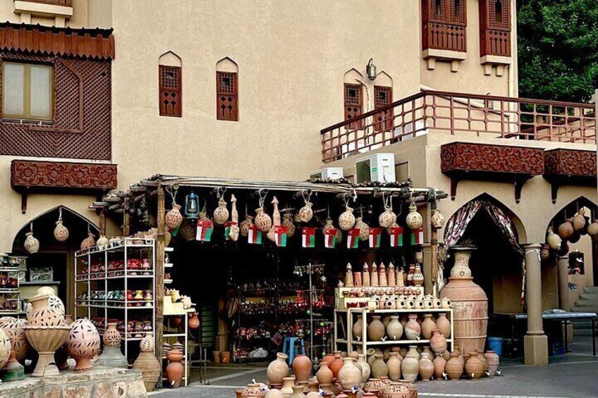 Nizwa Souq, pottery market. 