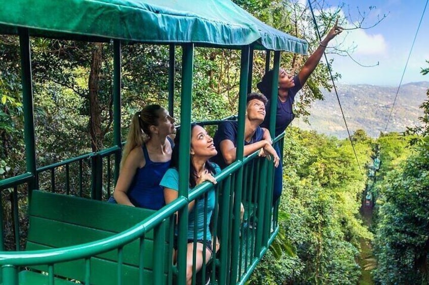 St Lucia Ultimate 3 Package: Aerial Tram, Zipline and Hiking