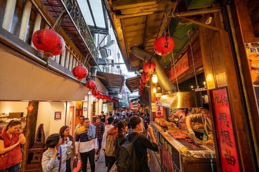 [Private] Jiufen Village & Shifen Town from Taipei with Pickup