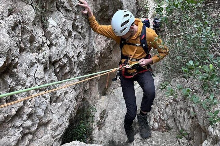 5-Hour Climbing in Barrancos Torrent del Garx and Villa la Nao