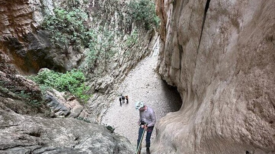 5-Hour Climbing in Barrancos Torrent del Garx and Villa la Nao