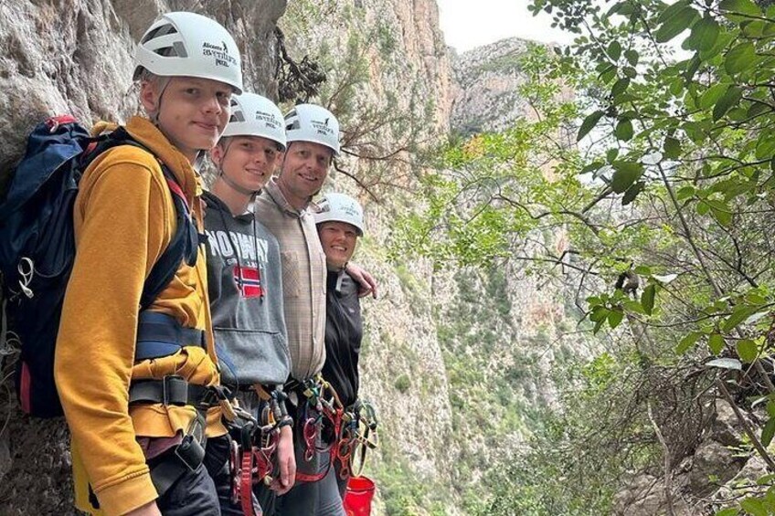 5-Hour Climbing in Barrancos Torrent del Garx and Villa la Nao