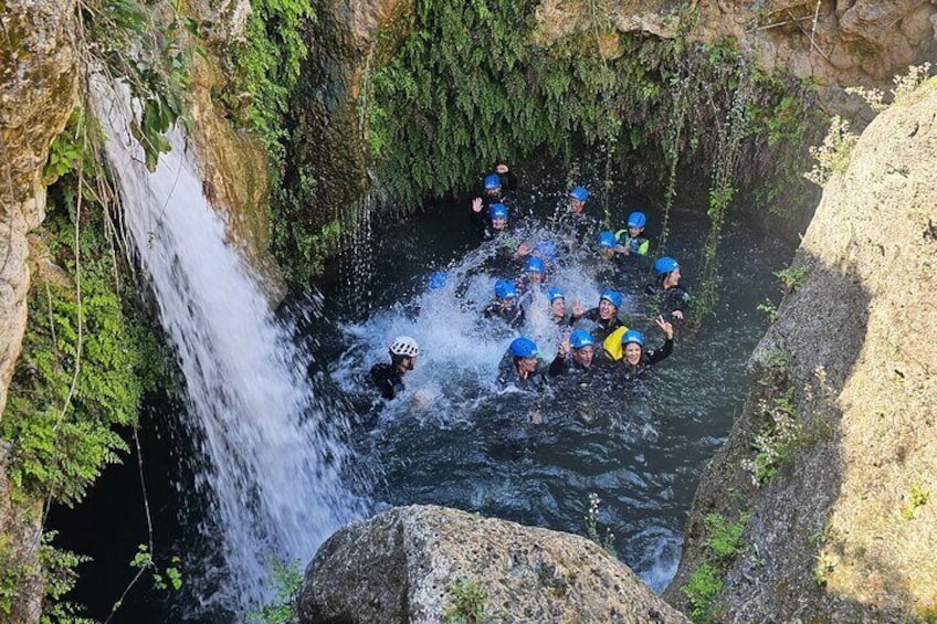 Climbing Experience in Gorgo de la Escalera Ravine