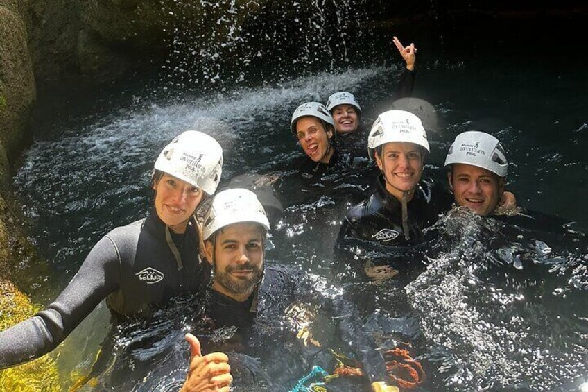 Canyoning experience in Barranco del Gorgo de la Escalera