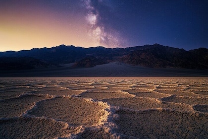 Las Vegas: Death Valley Sunset & Stargazing One-Day Tour｜10–14pax